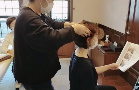 座位の肩ヘッドマッサージ