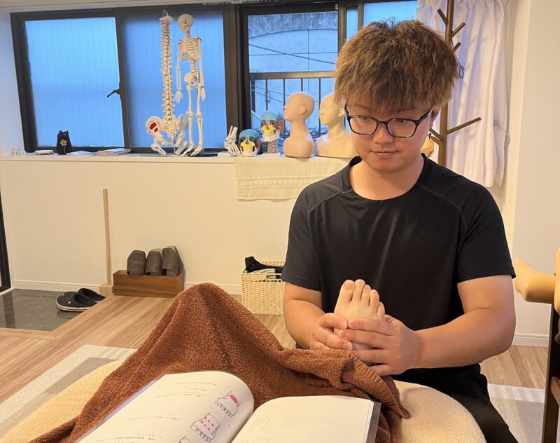 フットマッサージ